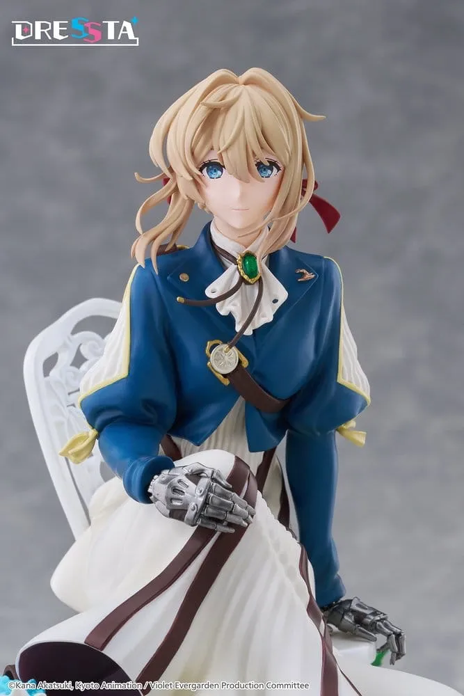 Violet Evergarden Dressta PVC Figure Violet Evergarden 17 cm